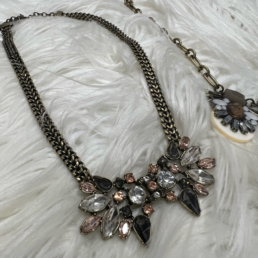 Necklace - Picture 2 of 3